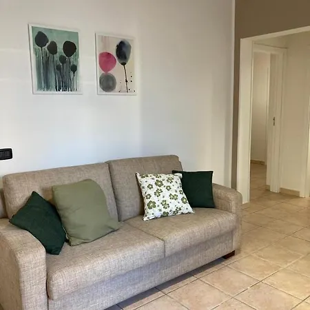 Dimora Angolo15 펜션 치스테르니노